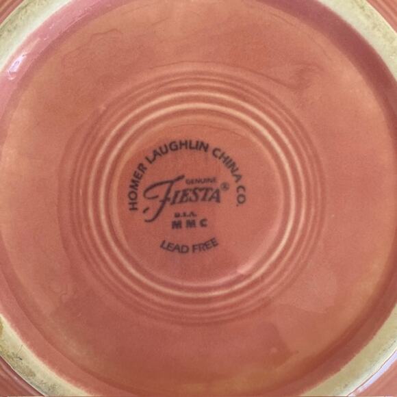 Fiestaware Pink 8 1/4" Classic Rim Large Serving Bowl Homer Laughlin - Picture 8 of 8